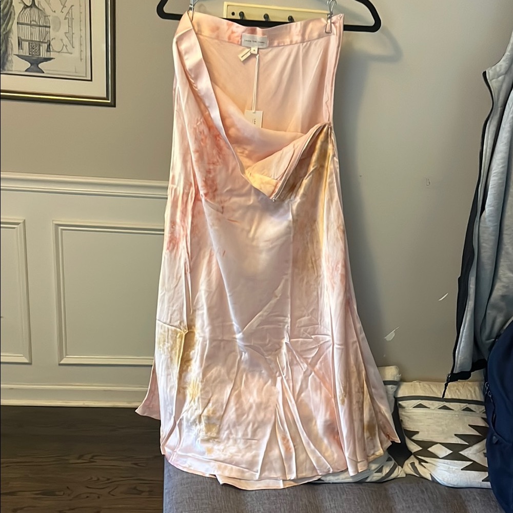 Elegant Pink and Gold Women's Skirt